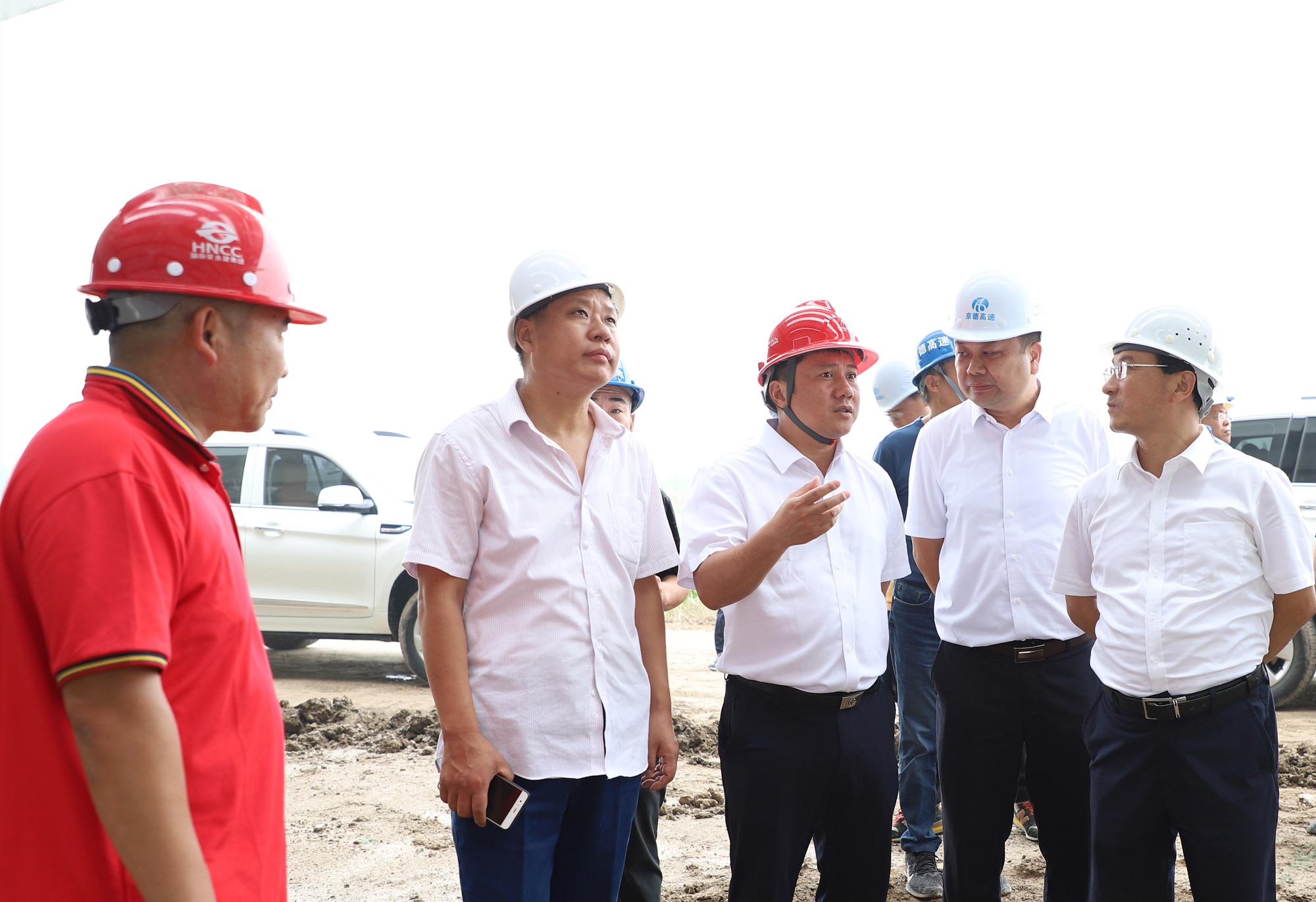 �ӱ���Ͷ������˾��¸���ZT10 ͼ_����.jpg